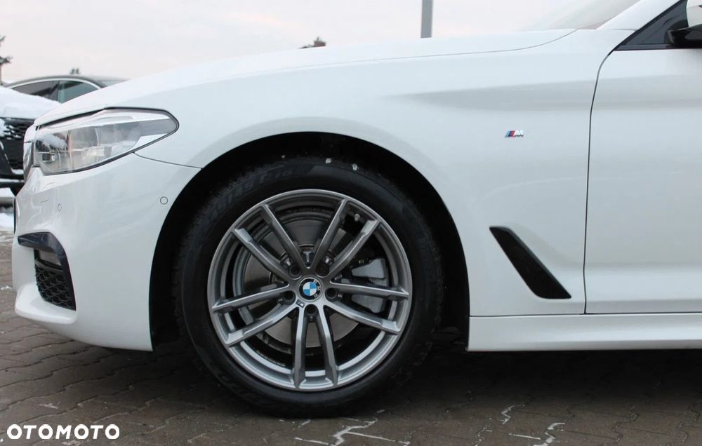 BMW Seria 5 520d xDrive M Sport sport - 13