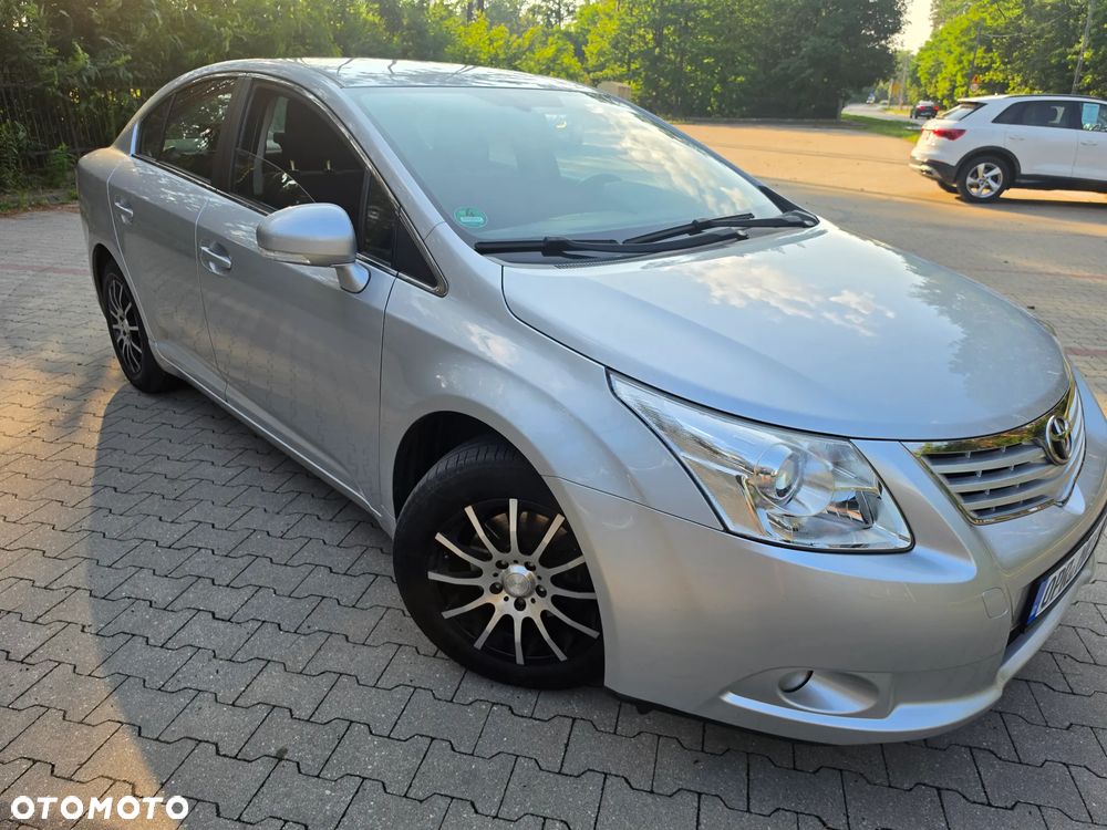 Toyota Avensis 1.8 Executive - 17