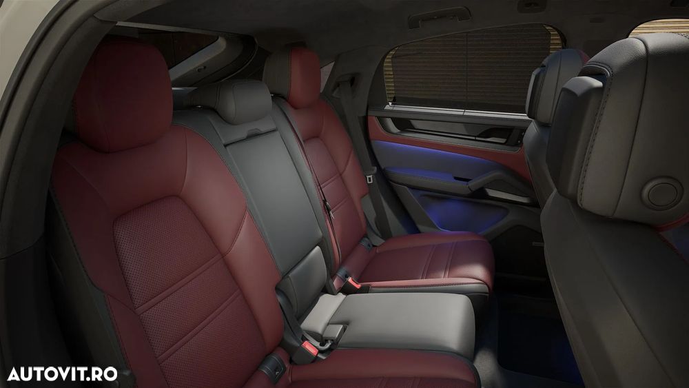 Porsche Cayenne GTS - 6