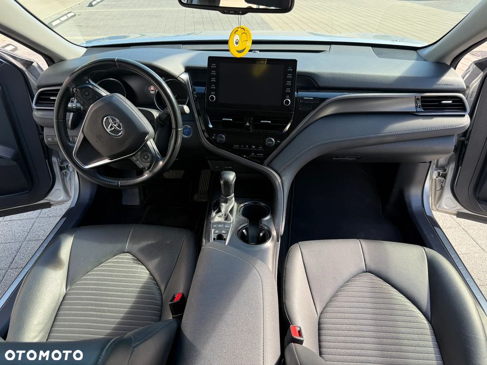 Toyota Camry 2.5 Hybrid Executive CVT - 7