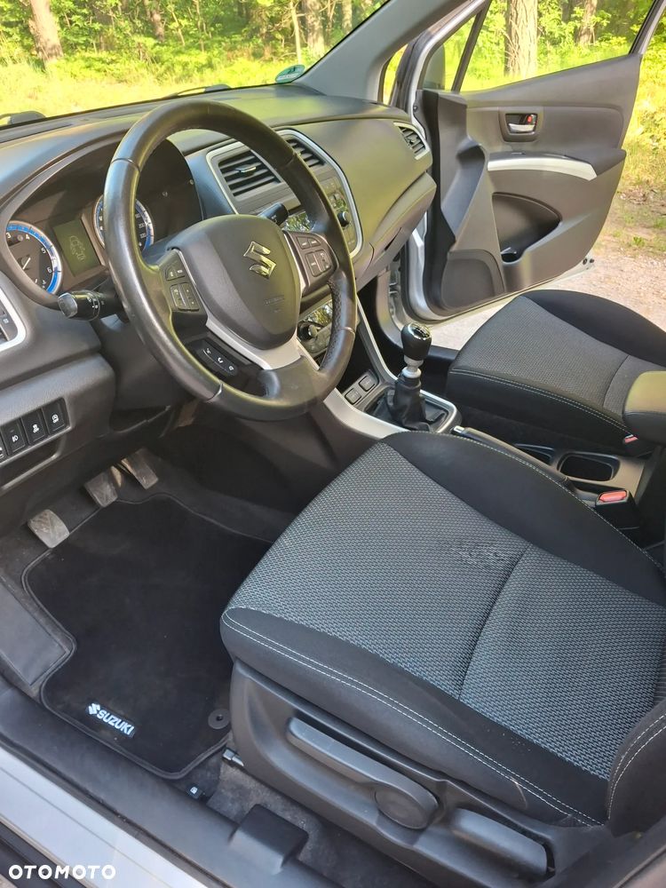Suzuki SX4 S-Cross 1.6 DDiS Elegance 4WD - 10