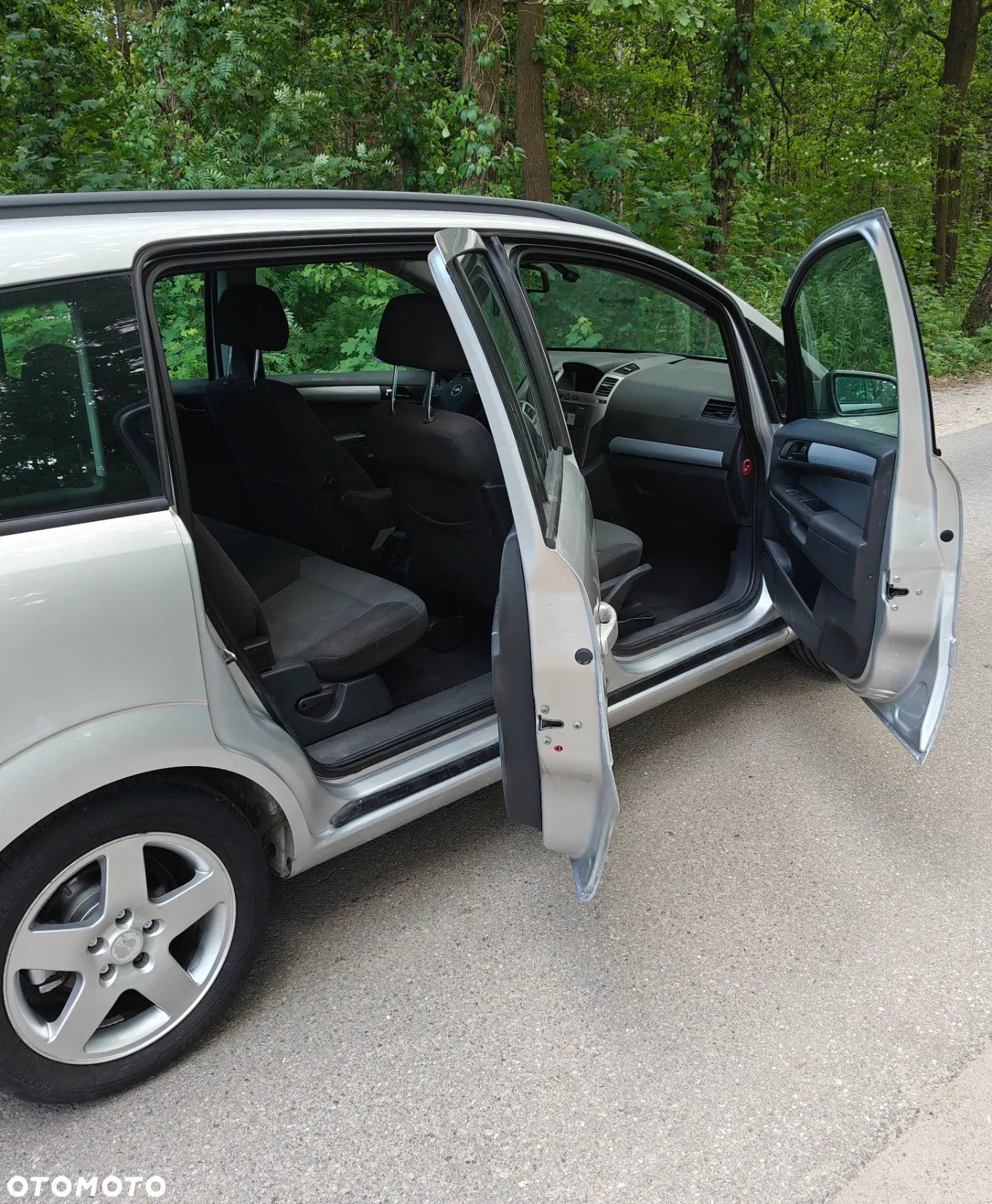 Opel Zafira 1.8 16V Elegance - 9