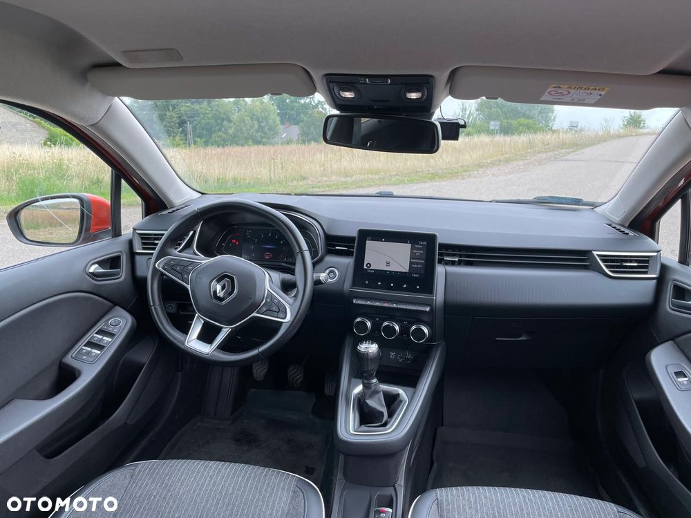 Renault Clio - 9