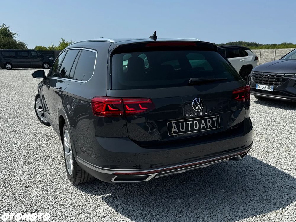Volkswagen Passat Alltrack 2.0 TDI SCR DSG 4Motion - 12