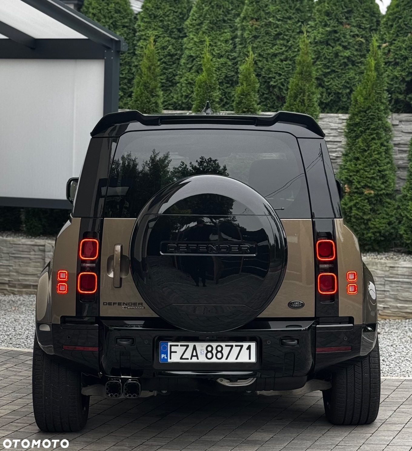Land Rover Defender 110 3.0 D200 mHEV - 39