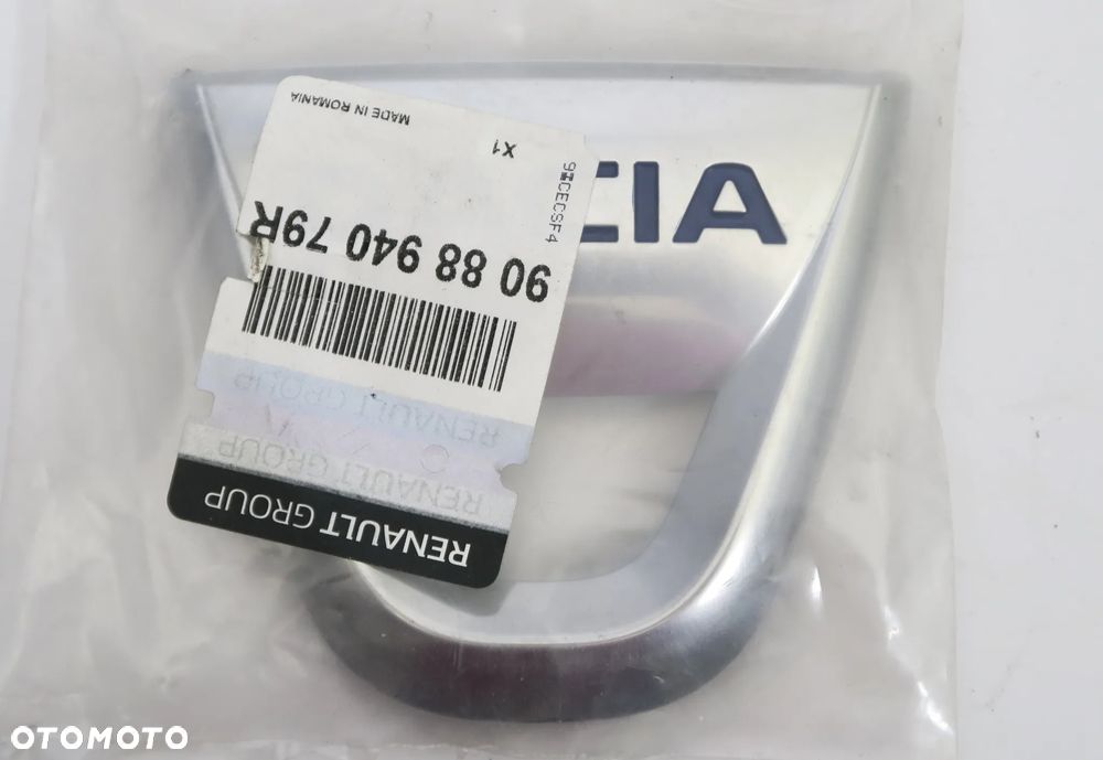 DACIA SANDERO 2 LOGAN 2 klapa tył LOGO ZNACZEK NOWY ! ORYGINAŁ OE - 1