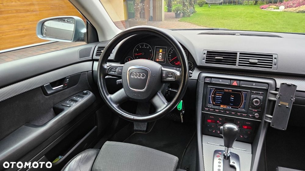 Audi A4 Avant 2.0T FSI Multitronic - 17