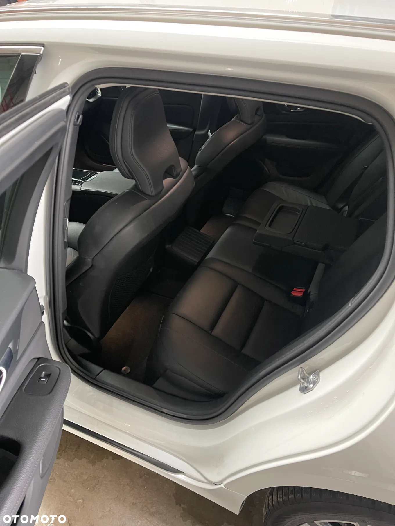 Volvo V60 T6 AWD Recharge Core - 8