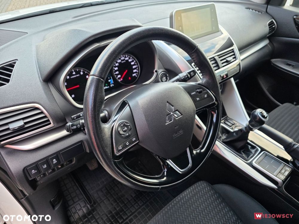 Mitsubishi Eclipse Cross - 14