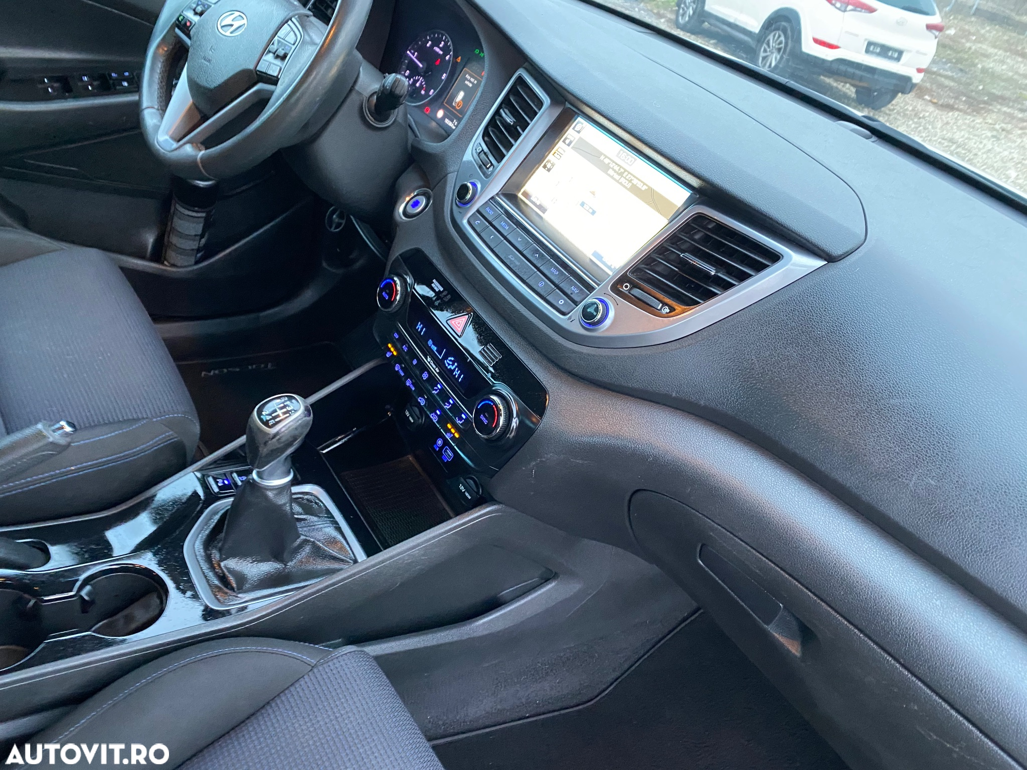 Hyundai Tucson - 9