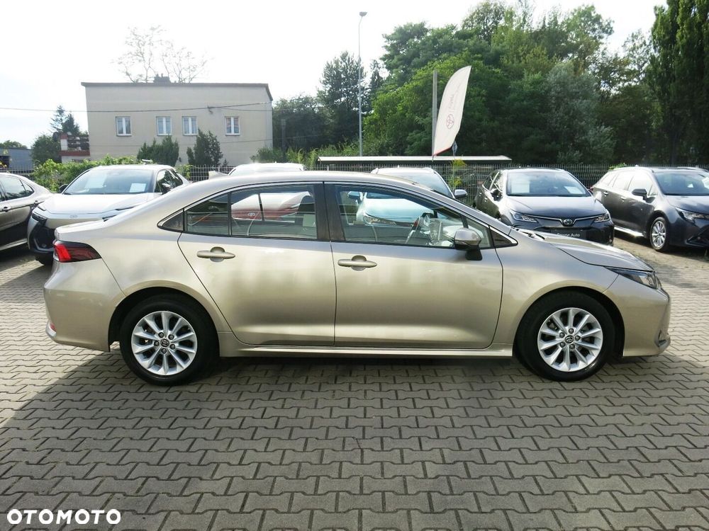 Toyota Corolla 1.6 Comfort - 17