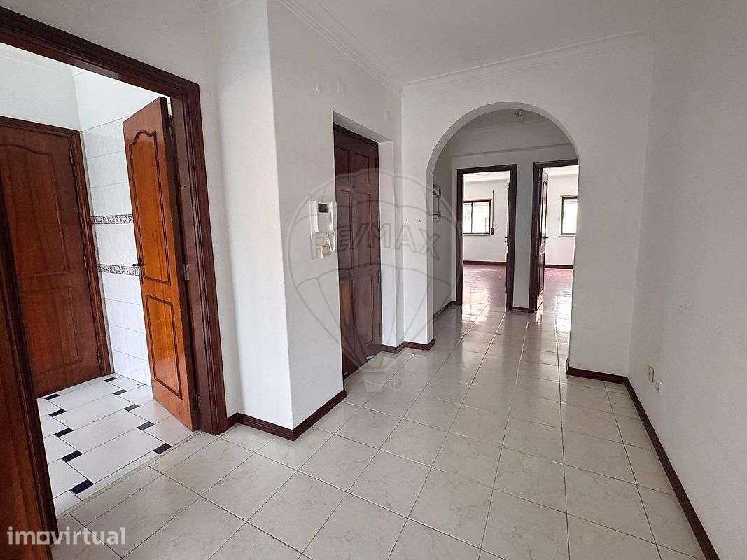 Apartamento T2 para arrendamento - Grande imagem: 3/12