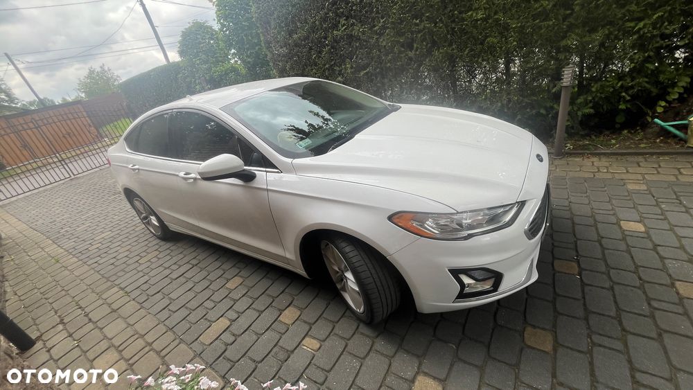 Ford Fusion - 3