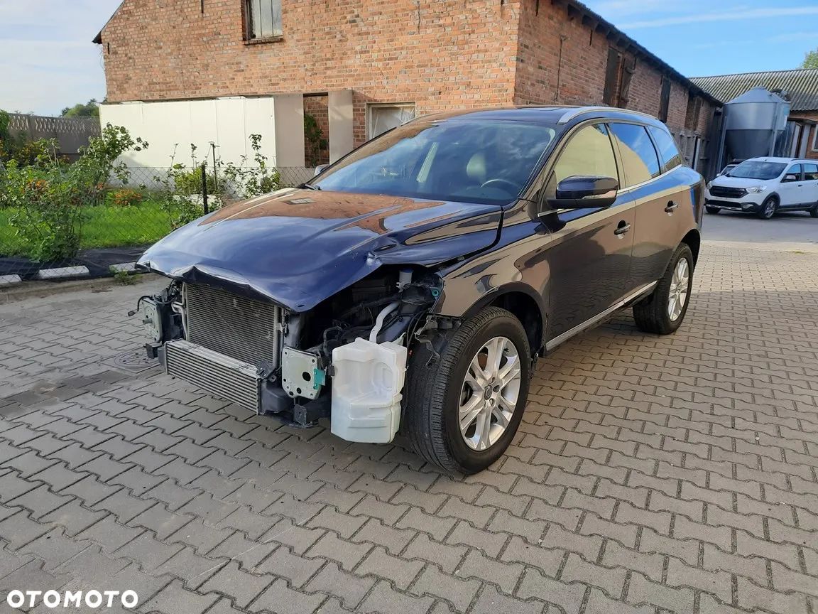 Volvo XC 60 - 1
