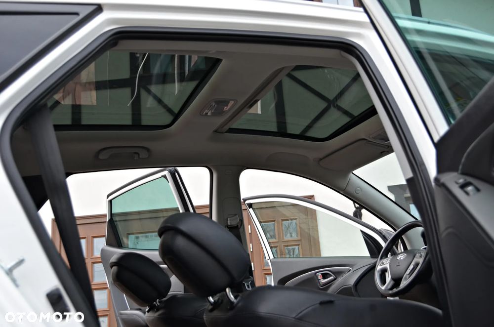 Hyundai ix35 2.0 CRDi Premium 4WD - 32