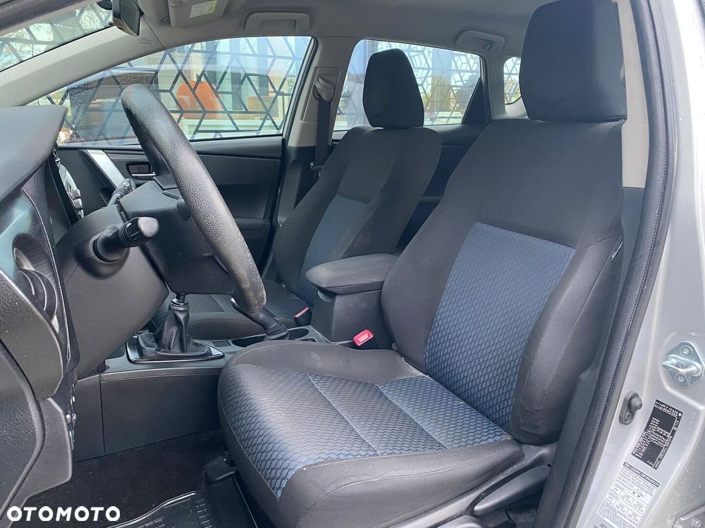 Toyota Auris 1.6 Active - 6
