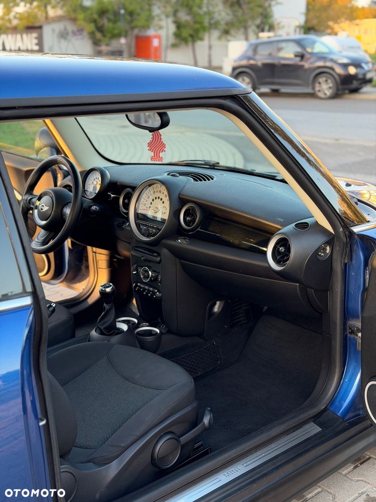 MINI ONE Standard - 10