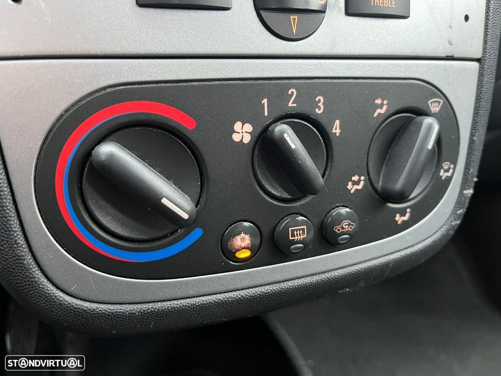 Opel Corsa 1.3 CDTI First - 13