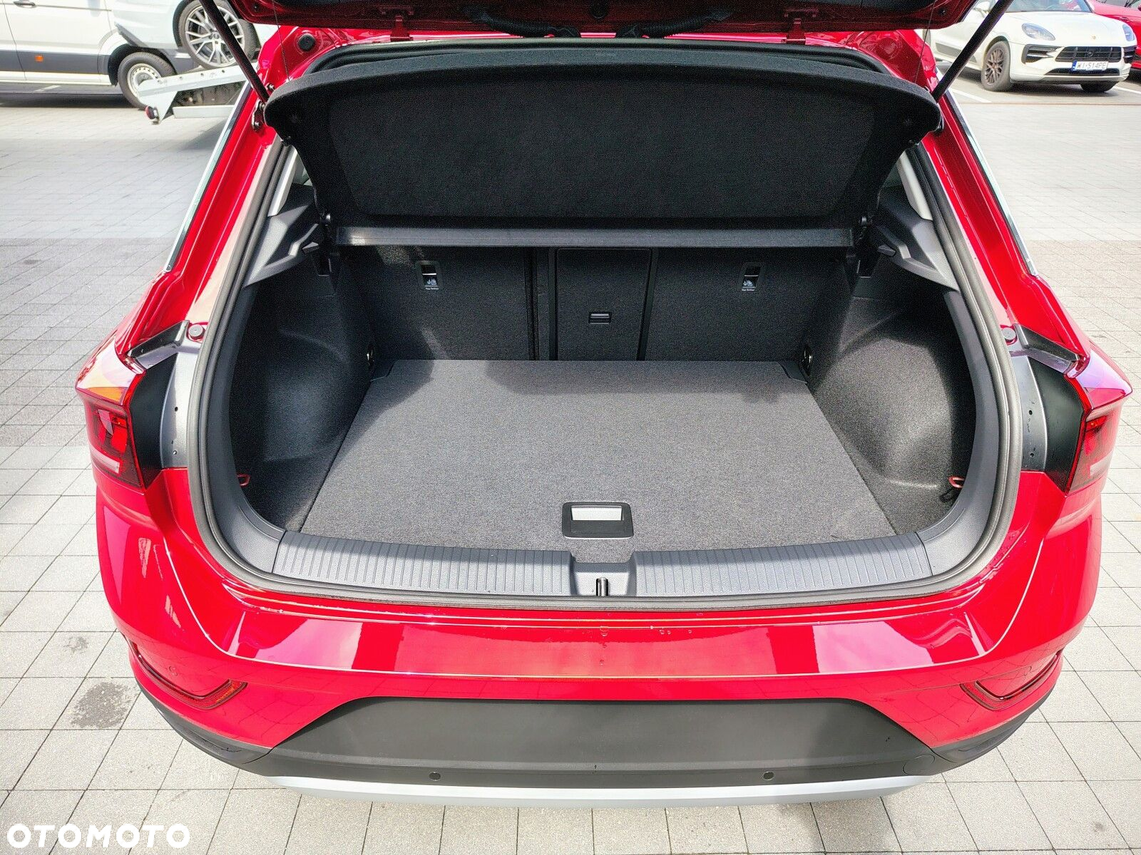 Volkswagen T-Roc - 8