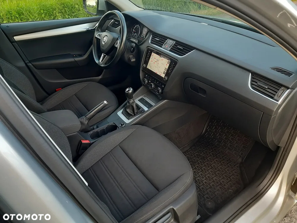 Skoda Octavia 1.6 TDI Ambition - 11