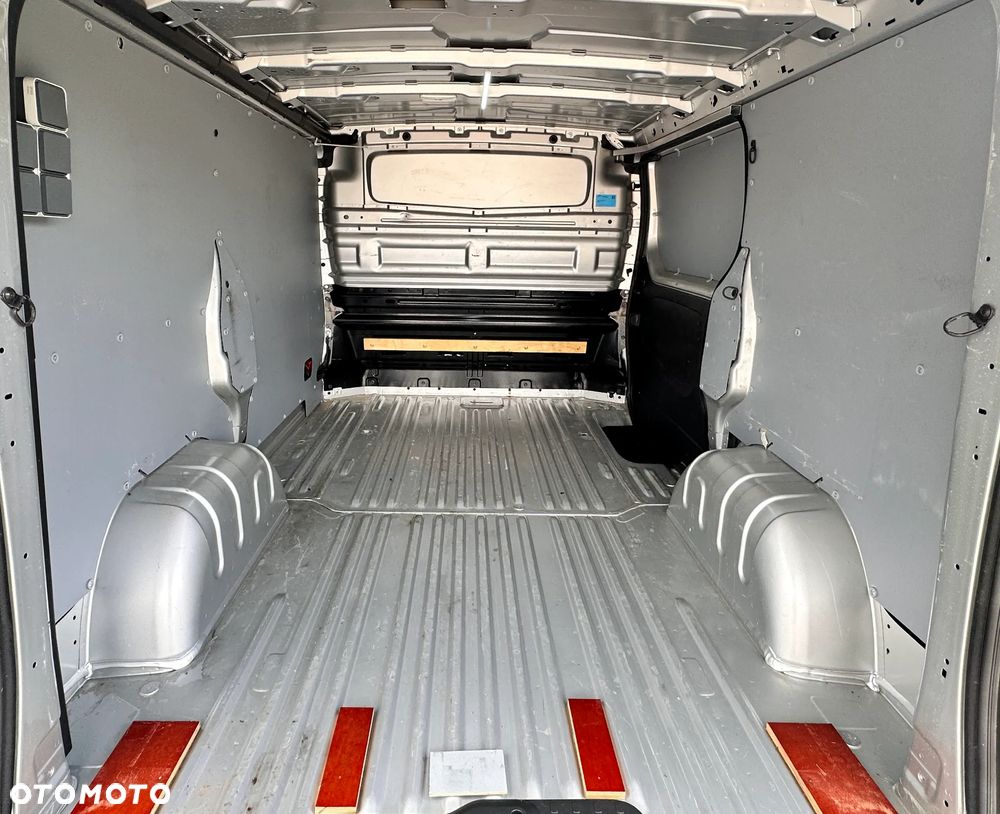 Opel VIVARO L2H1 / - 26