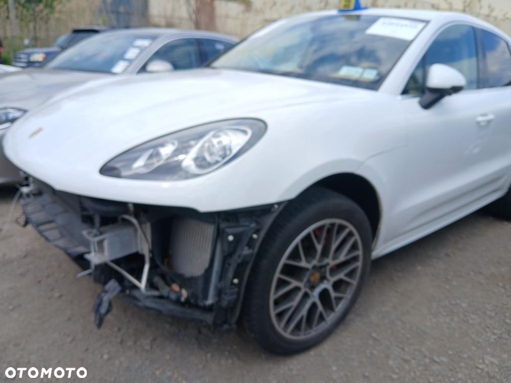 Porsche Macan - 5