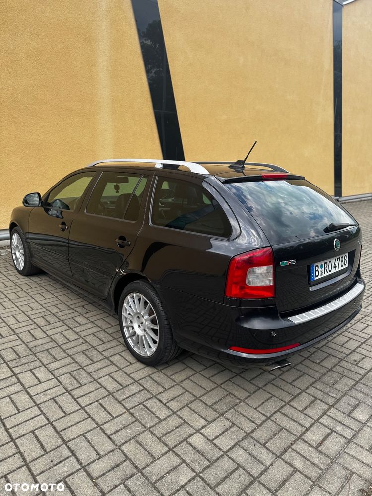 Skoda Octavia 2.0 TDI DPF RS - 12