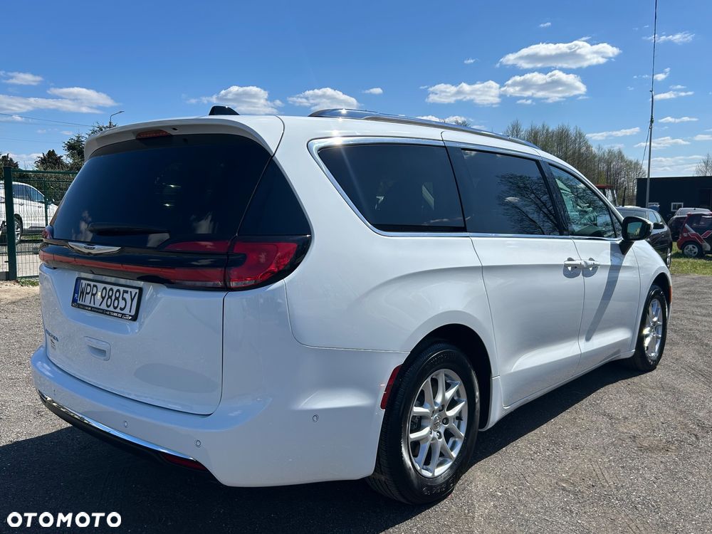 Chrysler Pacifica - 3