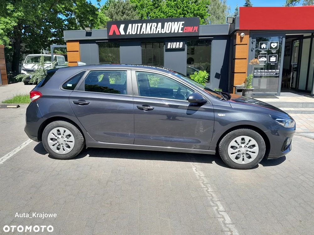 Hyundai i30 1.5 DPI Classic + - 9