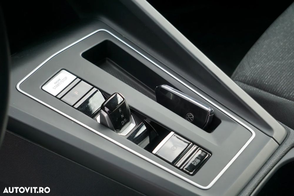 Volkswagen Golf 2.0 TDI SCR DSG Highline - 17