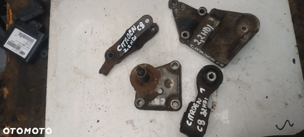 CITROEN C8 2,2hdi łapa poduszka silnika skrzyni biegow - 1