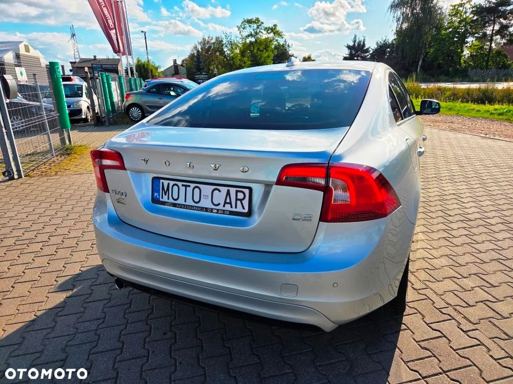 Volvo S60 D2 Drive-E Momentum - 10