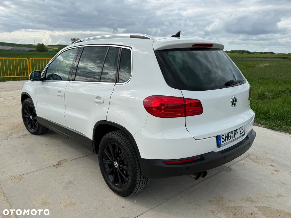 Volkswagen Tiguan 2.0 TDI DPF 4Motion BlueMotion Technology DSG Exclusive - 5