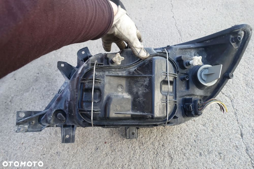 LAMPA PRAWY PRZÓD SPRINTER I 901 00-06r. - 4