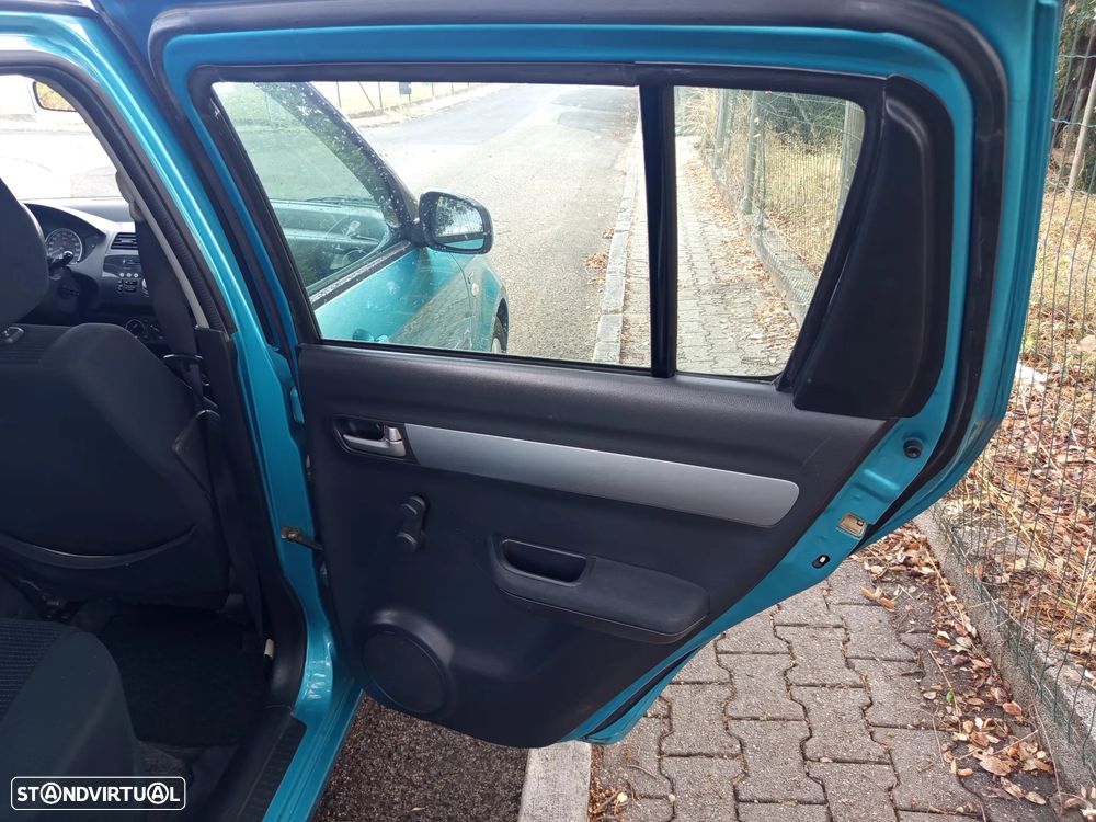 Suzuki Swift 1.3 DDiS Sport - 22