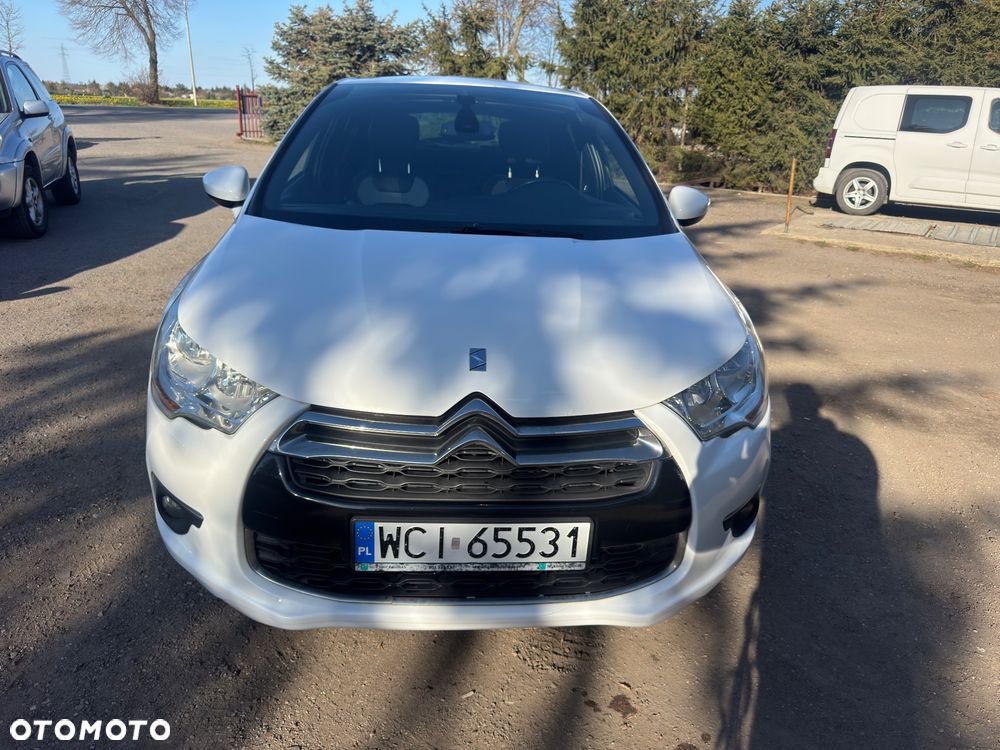 Citroën DS4 1.6 e-HDi SoChic MCP - 2