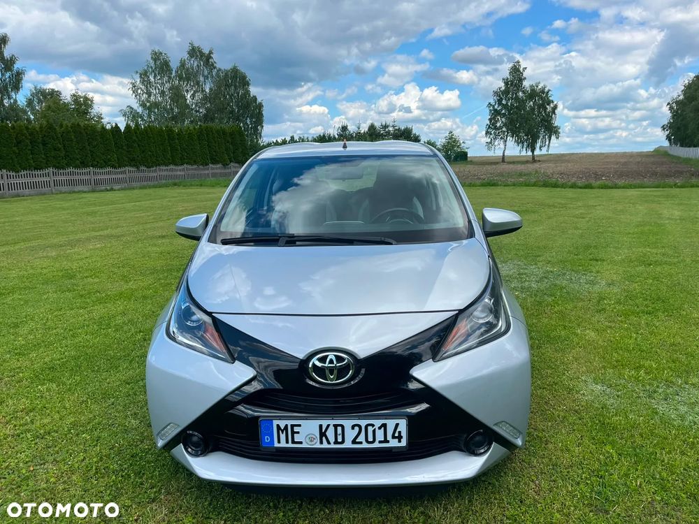 Toyota Aygo x-clusiv - 10