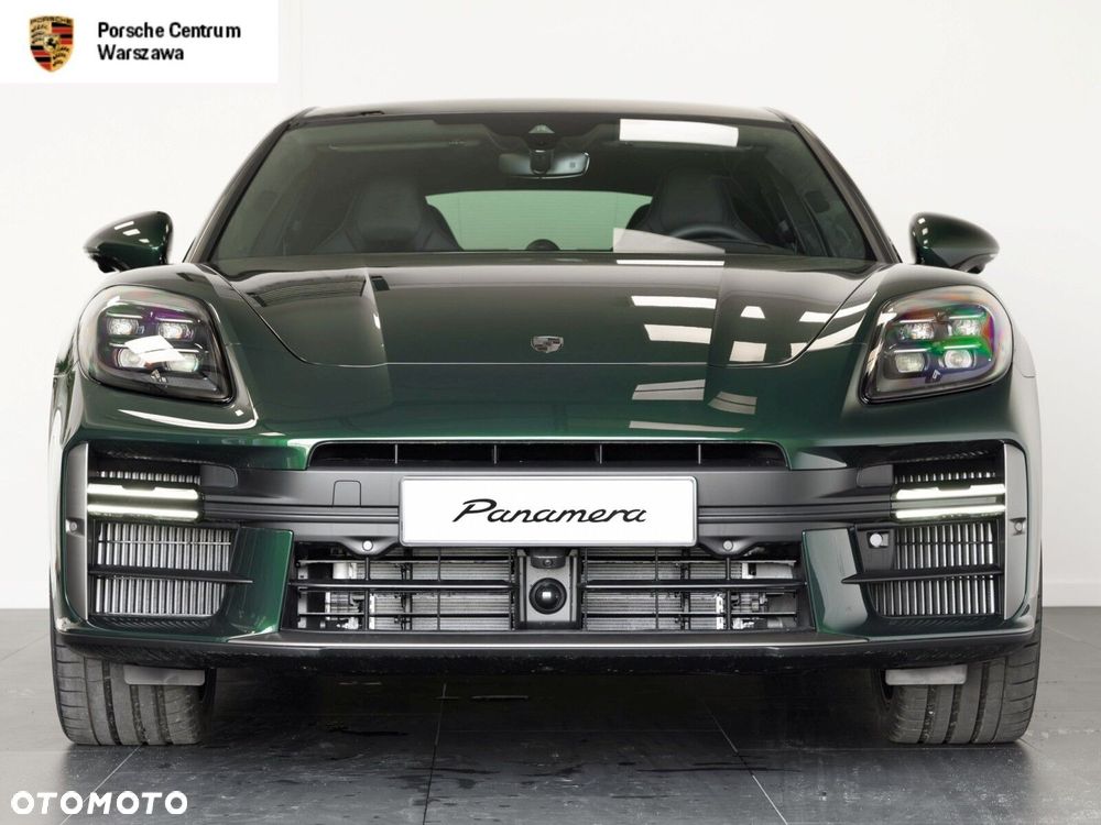 Porsche Panamera - 4