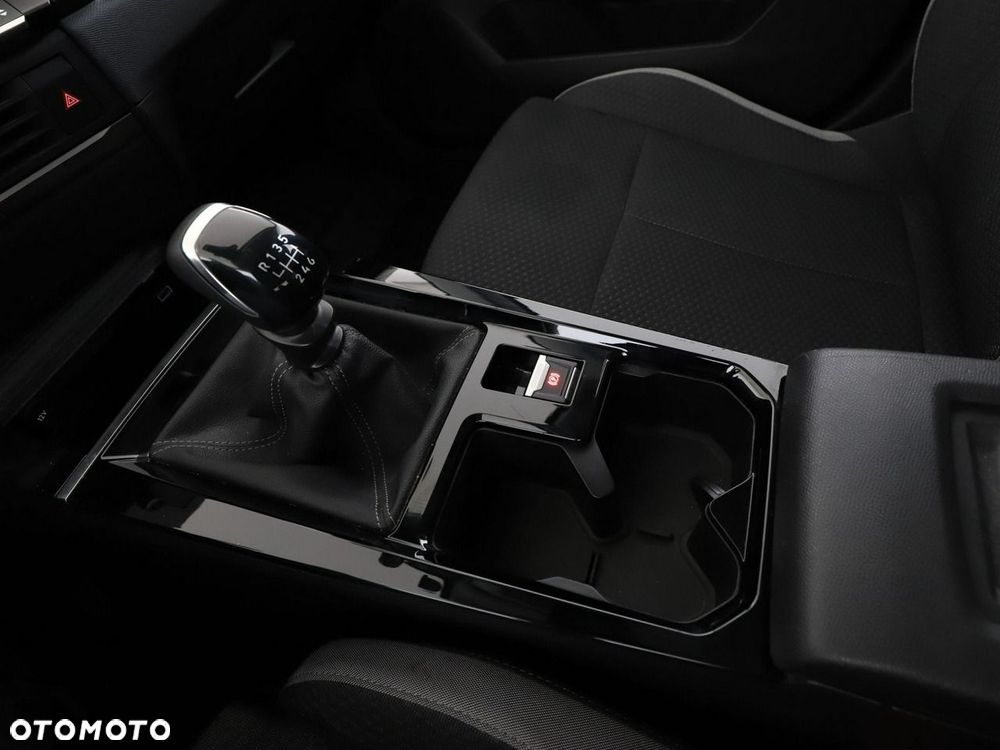 Opel Astra 1.2 Turbo Edition - 30