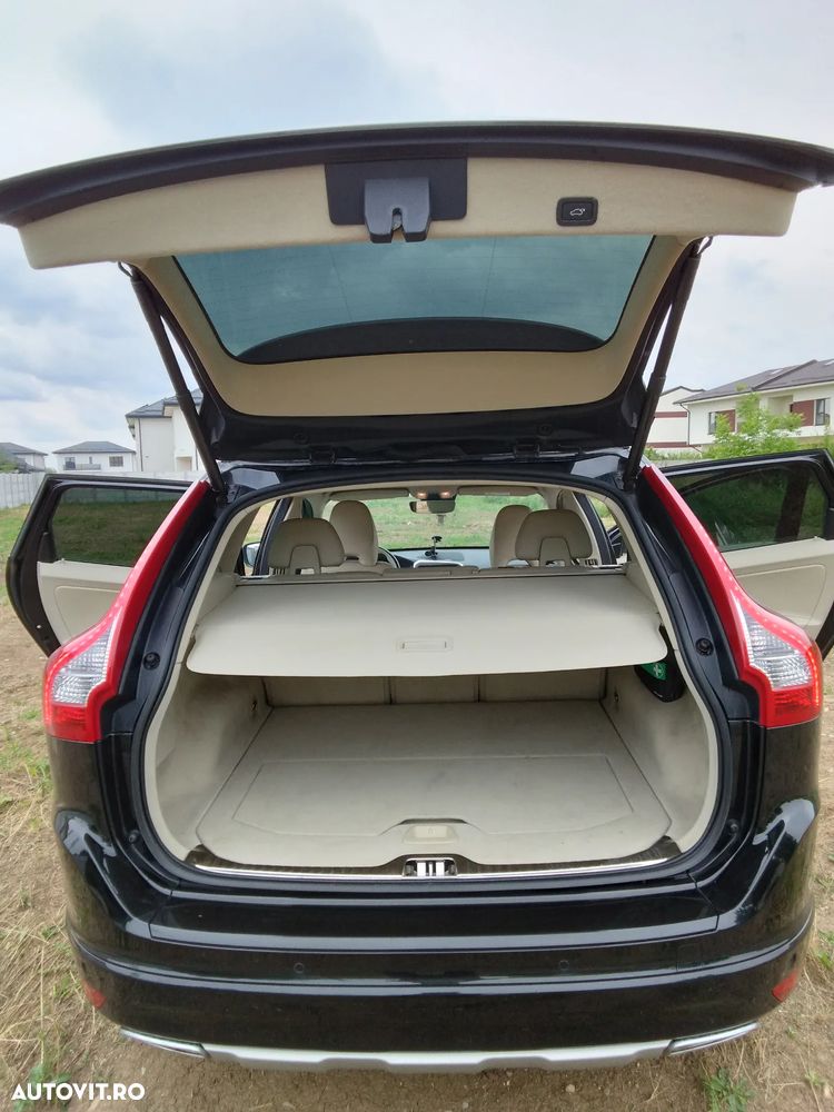 VOLVO XC60 2016 — imagine 4