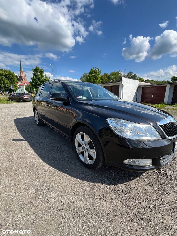 Skoda Octavia 1.6 TDI Ambition DSG - 1