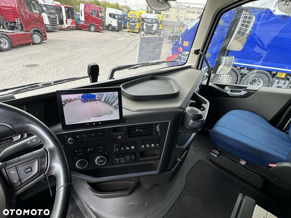 Volvo FH 4X2 460 Globetrotter XL - 14