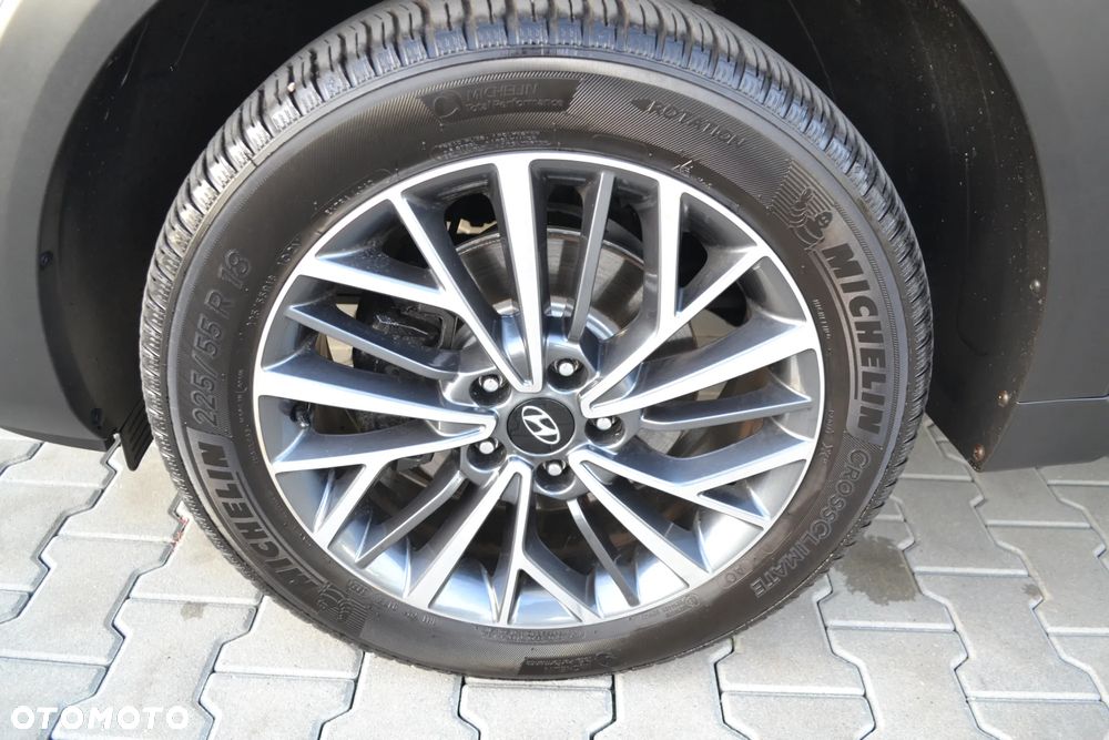 Hyundai Tucson blue 1.6 GDi 2WD Navi - 34