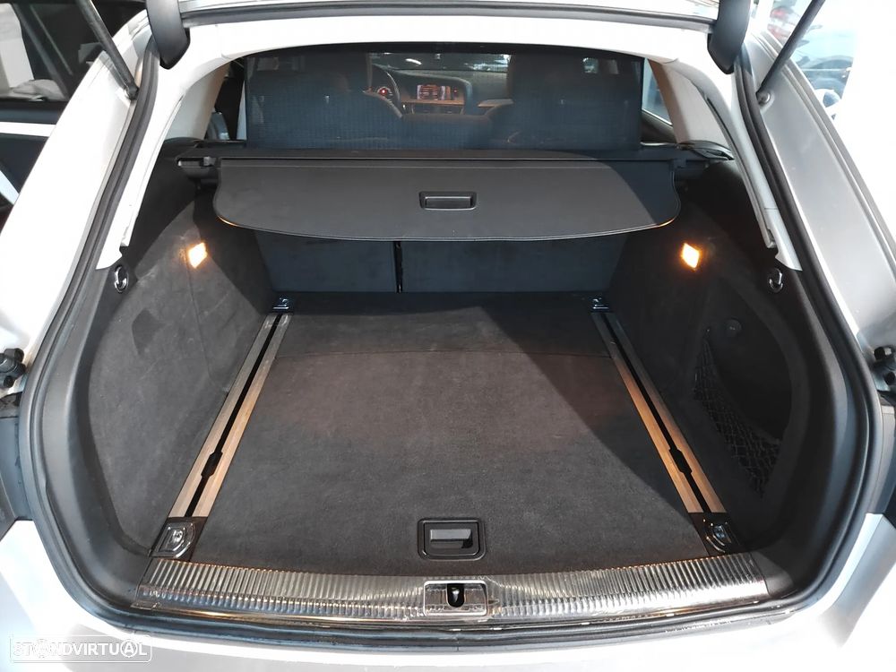 Audi A4 Avant 2.0 TDi S Edition S-line - 17