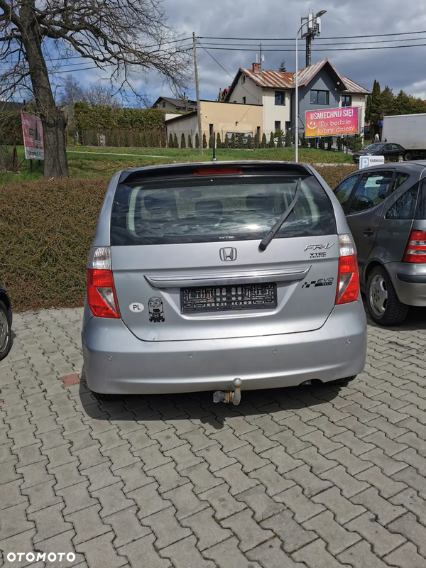 Zderzak przód, tył HONDA FR-V 2004 rok 2.0 B Europa