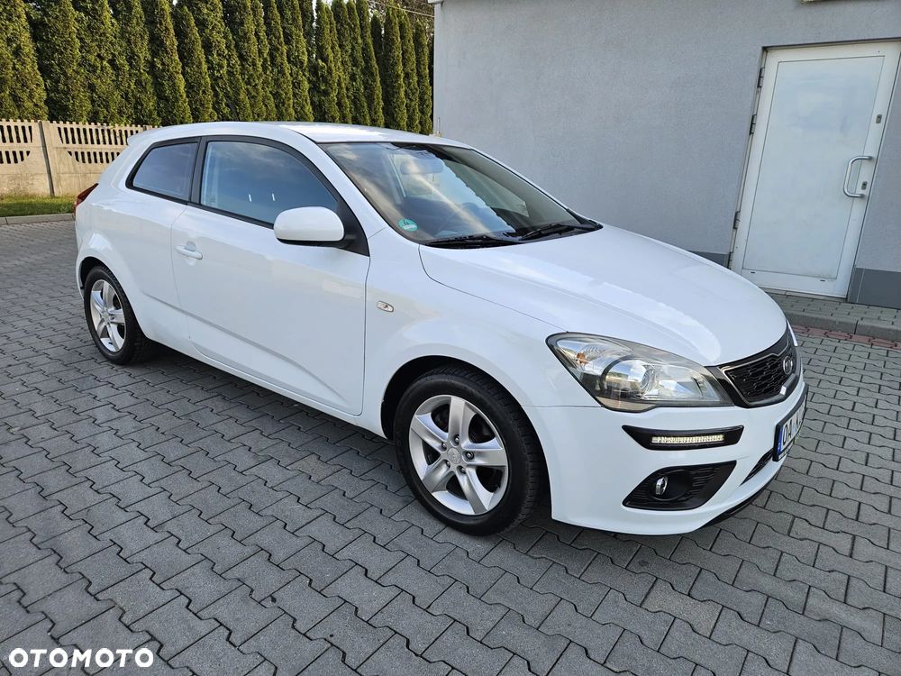 Kia ProCeed 1.4 CVVT Dream-Team Edition - 6