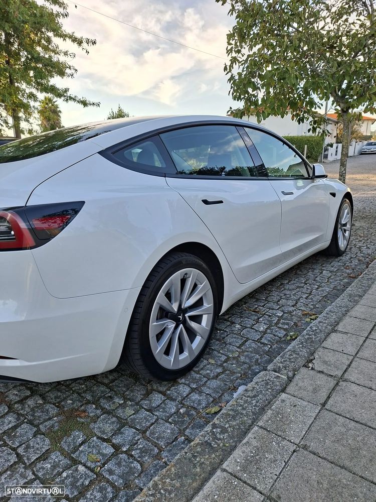 Tesla Model 3 Standard Range Plus RWD - 1