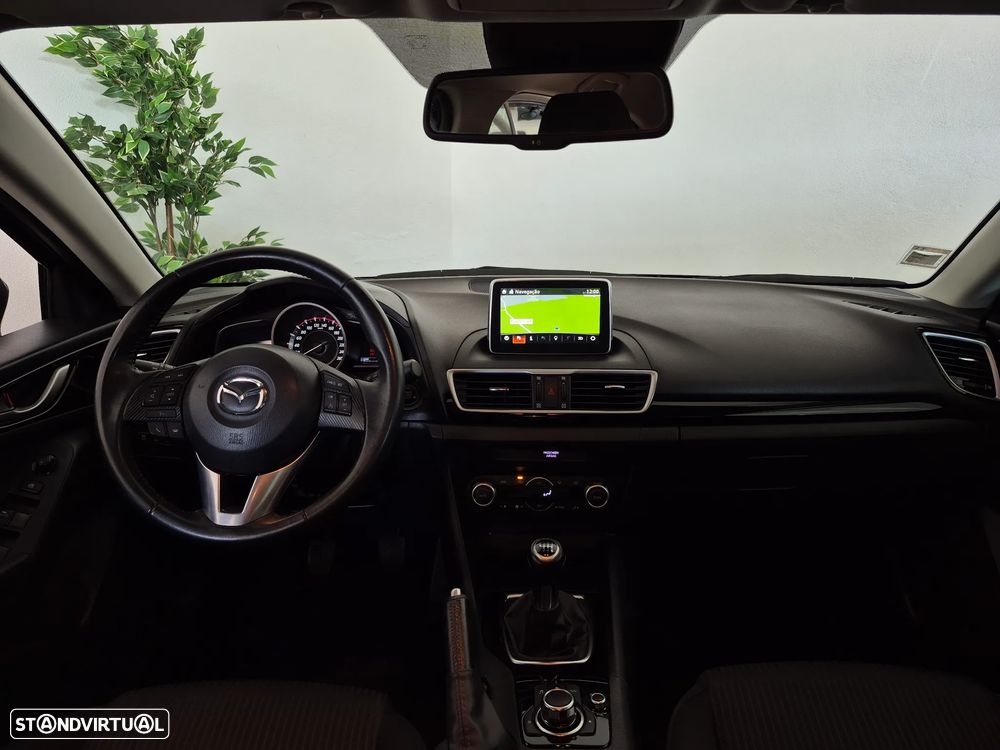 Mazda 3 1.5 Sky-G Evolve HS Navi - 10
