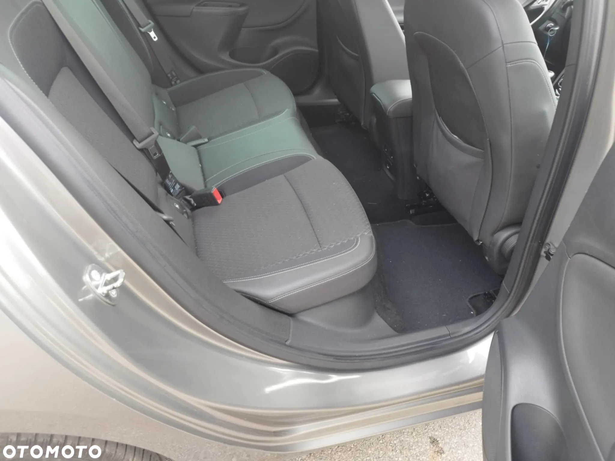Opel Astra 1.4 Turbo Sports Tourer Business - 8
