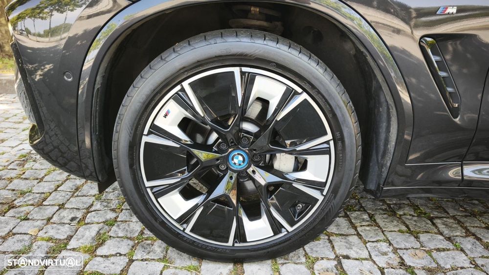 BMW iX3 M Sport Impressive - 41